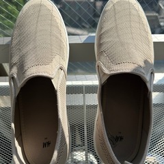 H&M メッシュスリッポンスニーカーの画像