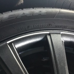 バリ山溝 225/65R17 アルミホイール付スタッドレスタイヤ 4本セットの画像