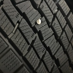 バリ山溝 225/65R17 アルミホイール付スタッドレスタイヤ 4本セットの画像