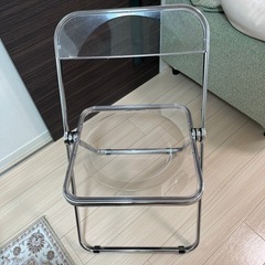 折りたたみ椅子　クリアの画像