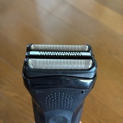 BRAUN ブラウン 電気シェーバー シリーズ3 300S-B 動作充電確認の画像