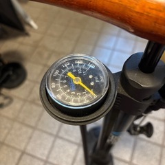 自転車　空気入れの画像