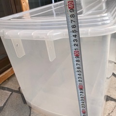 蓋あり収納ケースの画像