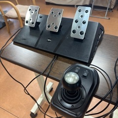 「本日だけのお値段」ハンドルコントローラーの画像