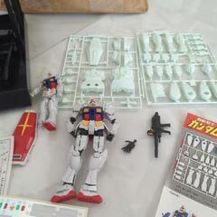 差し上げます　ガンダム　プラモデルの画像