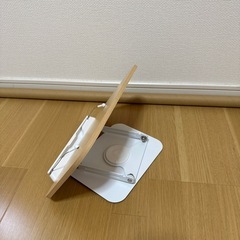 ブックスタンドの画像