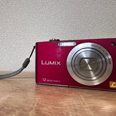 平成レトロ　コンデジ　パナソニックPanasonic LUMIX ルミックス　DMC-FX40 レッドの画像