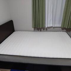 ダブルベッド　の画像