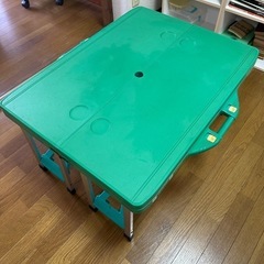 アウトドアテーブル
の画像
