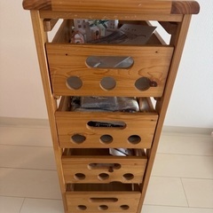 4段　木製チェストの画像