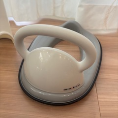 【美品】トイレセット　踏み台・取手付き補助便座　
の画像