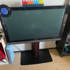 スタンド付き42インチ　テレビ　の画像