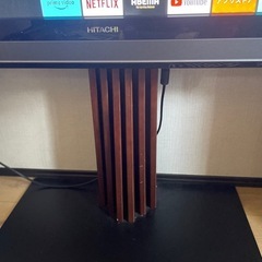 スタンド付き42インチ　テレビ　の画像