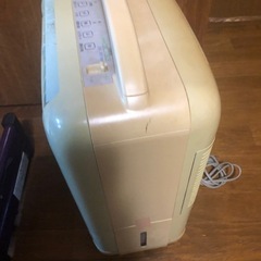 除湿機
の画像
