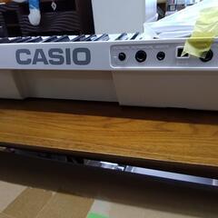 CASIOキーボードHIKARI NAVIGATION(鍵盤汚れあり)　84863の画像