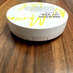 【日焼け止めパウダー】ETVOS エトヴォスの画像