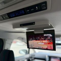 トヨタ　ヴェルファイア　Z8人乗り　　ナビ　バックカメラ　ETC　Bluetooth　サンルーフ　両側パワースライドドア　後席モニター　車検2年取り直し　走行距離60500Kmの画像
