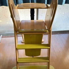ピープル じぶんで！ハイチェアの画像