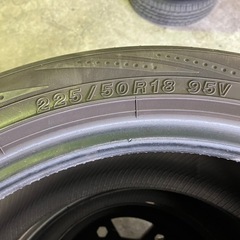 ヨコハマ　225/50R18 4本　2021年　の画像