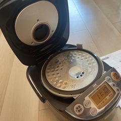 象印 IH炊飯器 極め炊き 3合 NP-GF05XJ 2017年
の画像