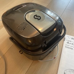 象印 IH炊飯器 極め炊き 3合 NP-GF05XJ 2017年
の画像