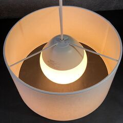 無印良品 MUJI LED照明器具 2020年製 MJ-LPOW1 シェードペンダントライト オフ白 天井照明 リビング ② 25g菊Eの画像