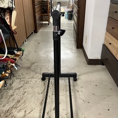 H 2507-577 ハンガーラック 高さ調節可能 キズ 汚れありの画像