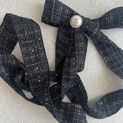 CHANEL リボン　チャームの画像