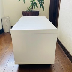 キャスター付ホワイトテレビ台　幅80㎝の画像