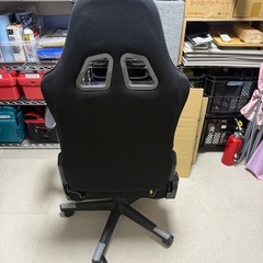 ゲーミングチェアの画像