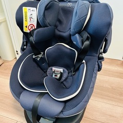 エールべべ　クルット6i 美品　チャイルドシートの画像