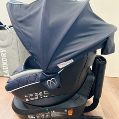 エールべべ　クルット6i 美品　チャイルドシートの画像
