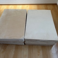 【1つお取引中！残り1つです】【超美品！ほぼ未使用】3つ折マットレスの画像