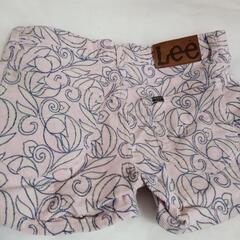 Leeショートパンツ　ピンクの花柄デザインの画像