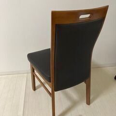 ダイニングチェアーの画像