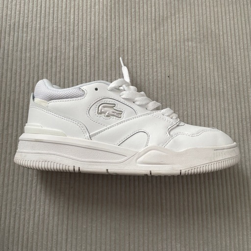 Lacoste ホワイト スニーカー