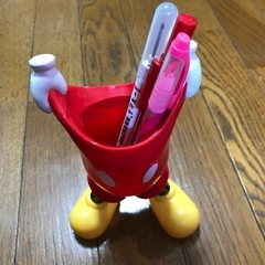 ミッキーマウス　ペン立て　新品
の画像