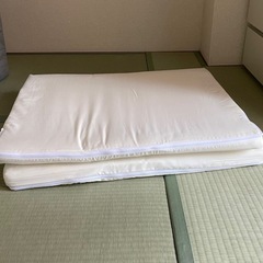 赤ちゃん・乳児用掛け＆敷布団セット　カバー付きの画像