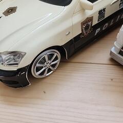 【お話中】おもちゃ　車　救急車　パトカー　消防車の画像