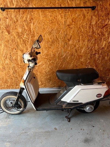 お話中ベルーガ80