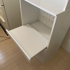 食器棚の画像