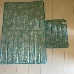 ②【中古品】冷え冷えマット　ブルー　少し汚れ有の画像