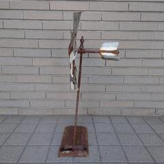 シャビーシックなウィンドウミルの画像