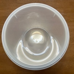 【新品】タッパーウェア Tupperware 丸深型タッパーの画像