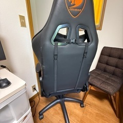 ゲーミングチェアの画像