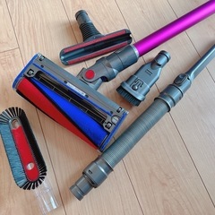 お譲りしました⭐️ダイソンV6スタンド付き
の画像