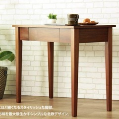 北欧 木製デスクの画像