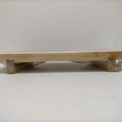 【新品・未使用】脚付きまな板 天然木 カッティングボード 和風 250723-5Tの画像