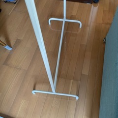 ハンガーラックの画像