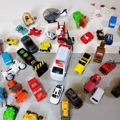 車　カーズ　トミカの画像